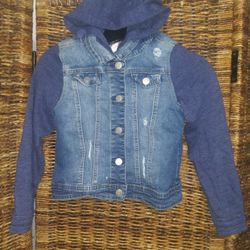 Justice Girl's Size 8 Layered Look Denim Jacket Hooded Snap Closure

Excellent Condition!!

**Bundle and save with combined shipping**

