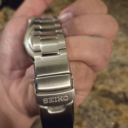 Seiko BLACK DIAL Solar Divers 200m