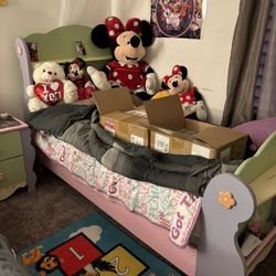 Girls Twin Size Bedroom Set