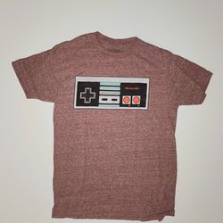 Men's size Small NES controller T-shirt... Nintendo Entertainment System