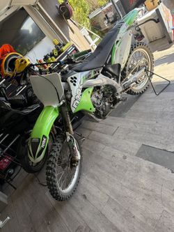 Kawasaki Dirtbike KX450