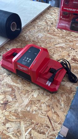 M18 Super Charger Dual Bay Simultaneous 48 59 1815