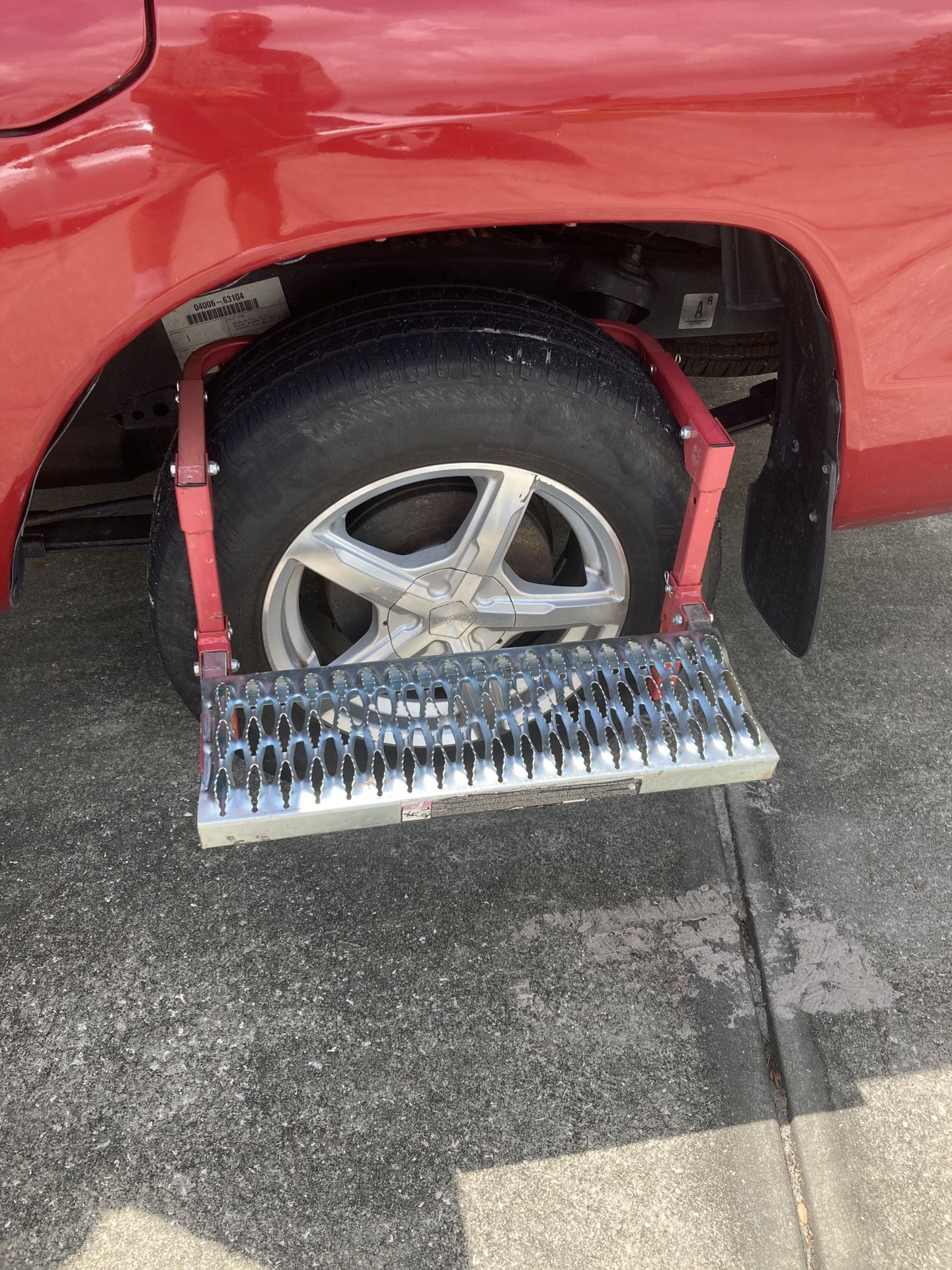Adjustable Truck Tire Step