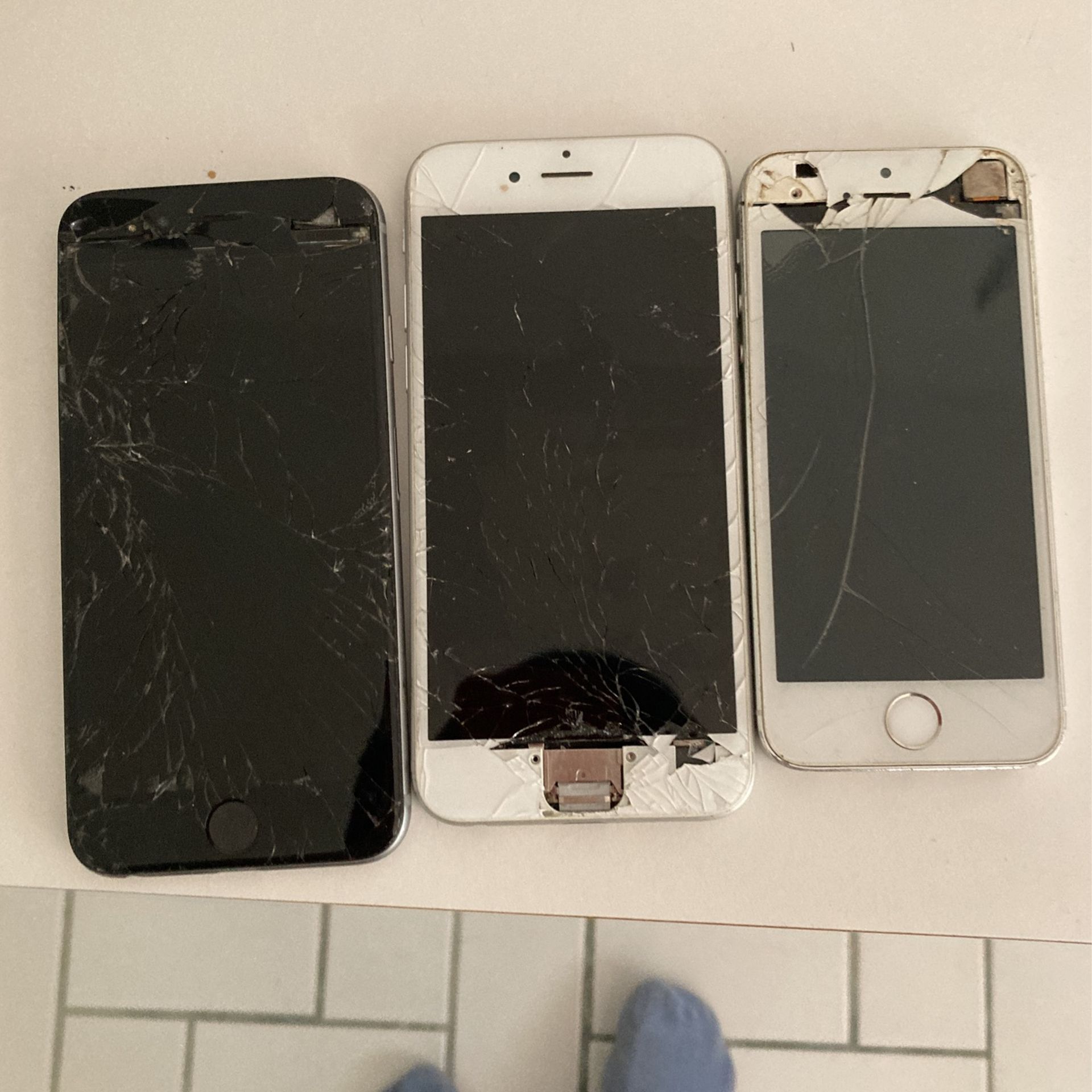 3 iPhones Old Damaged Can Be Used For Parts Or As Is