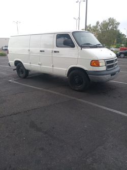 Dodge Ram Van 2500