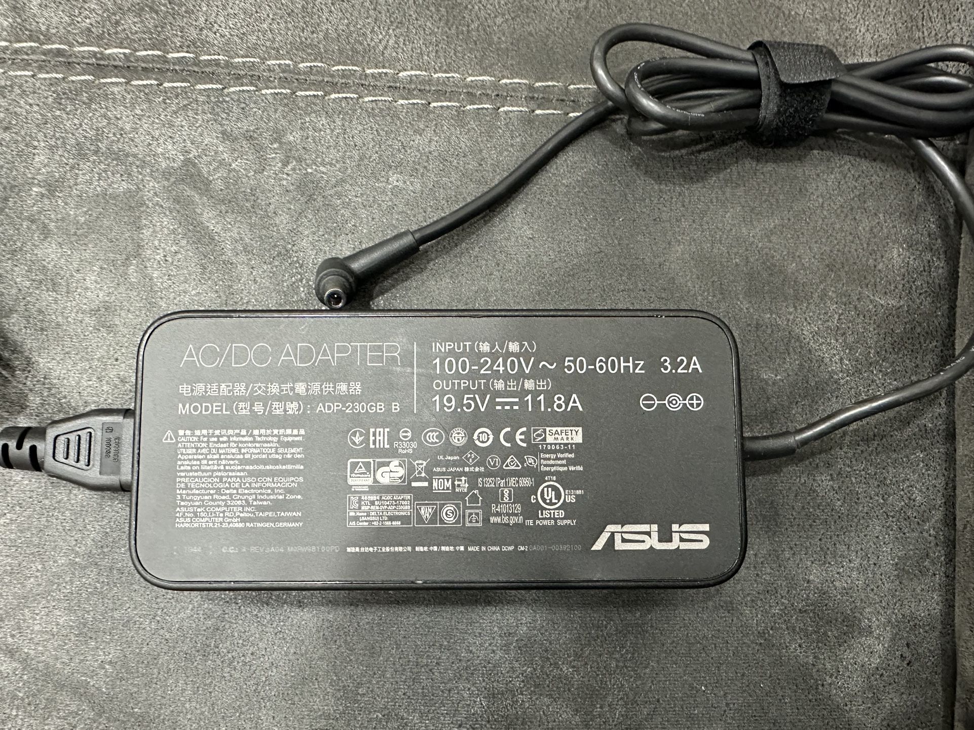 Genuine Asus 230W 19.5V 11.8A 6.0*3.7mm Laptop Charger ADP-230GB B AC Adapter