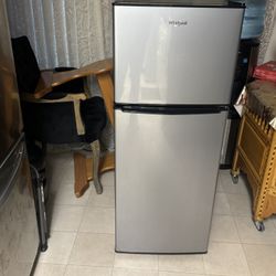 Whirlpool Refrigerator 
