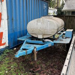 300 Gallon Towable Water Tank