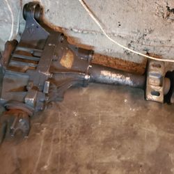 Front Differnecial Escakade Denali 2002-2006 180$ Each