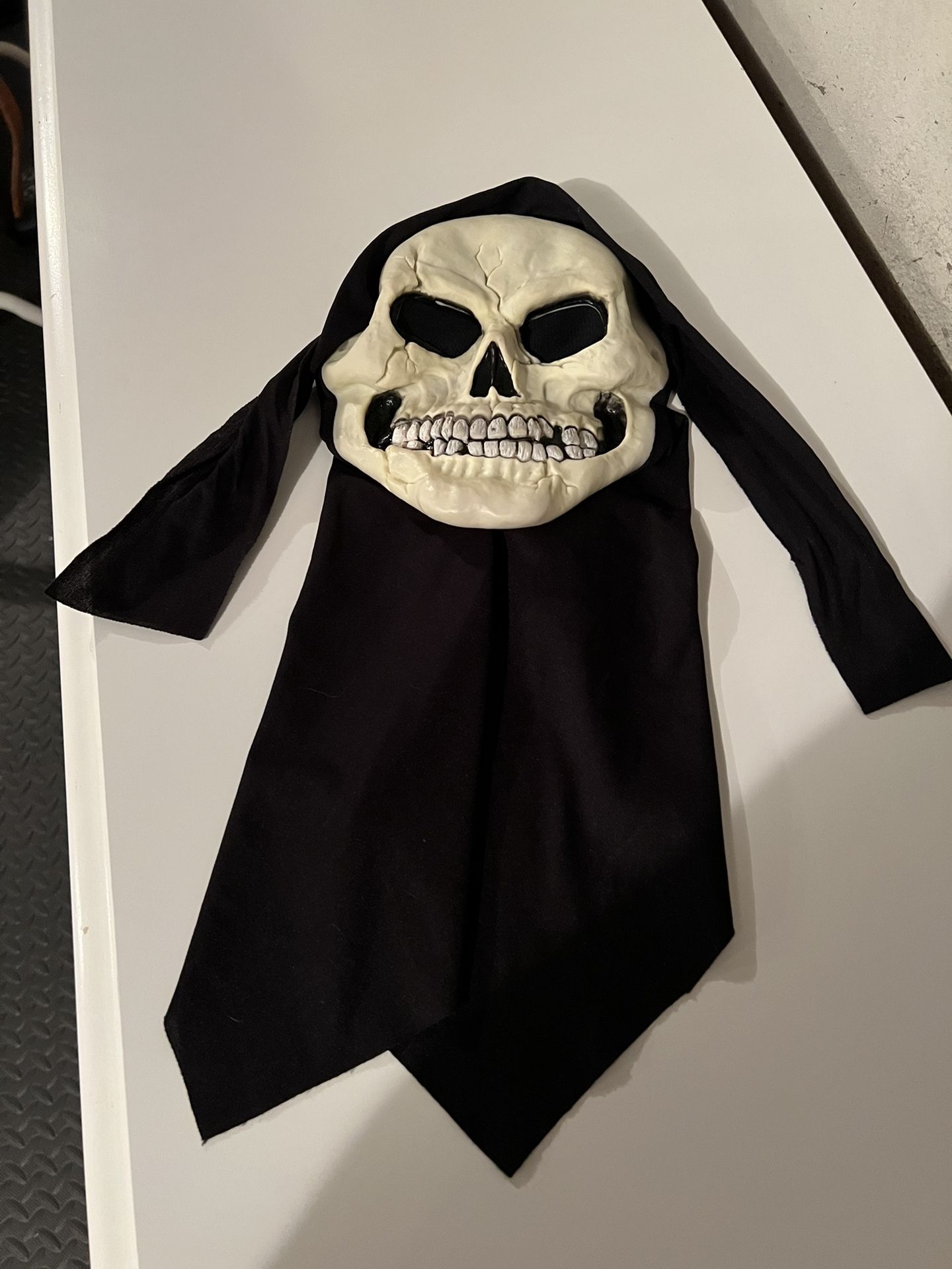 Hooded Halloween Skeleton Mask