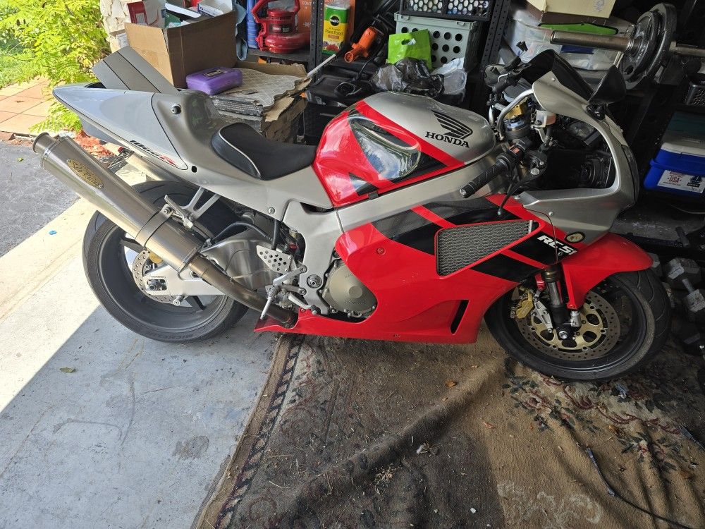 2004 Honda RC51