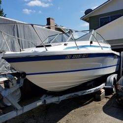 20ft Bayliner Trophy