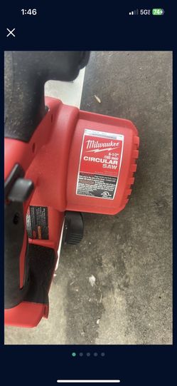 Milwaukee Circular Saw 