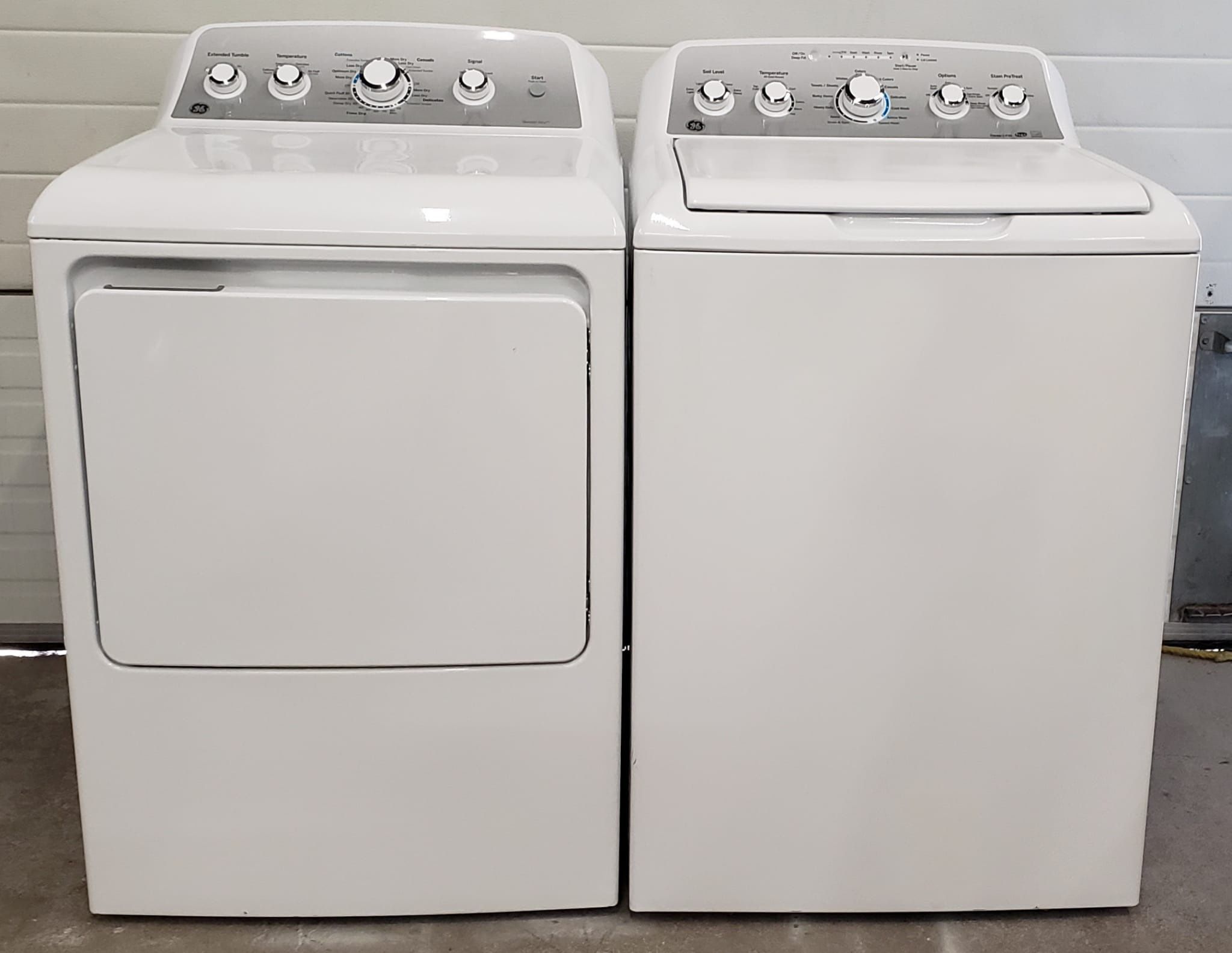 Ge Washer and Dryer Set * Free Delivery To Door *
