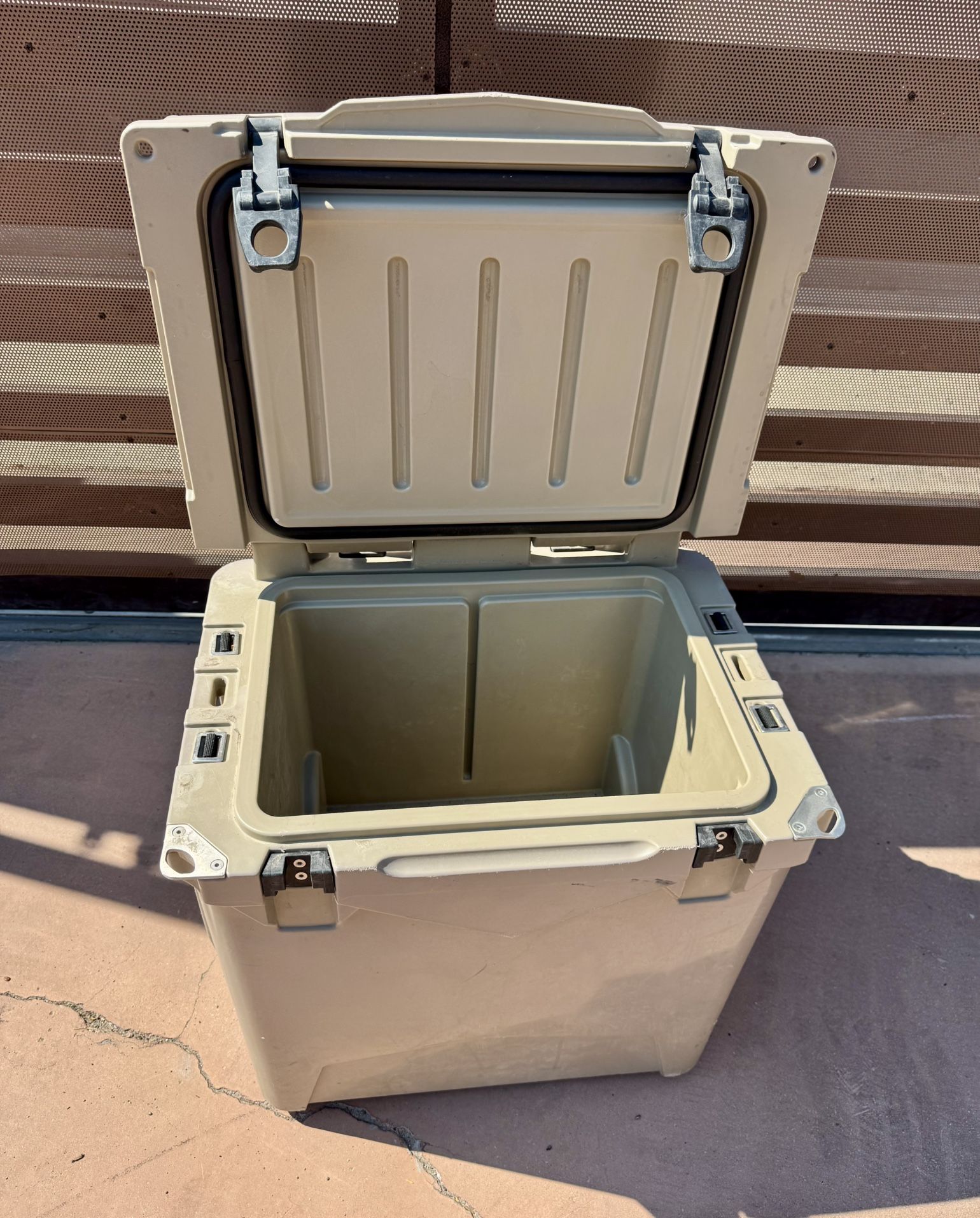 Xspec 45 Quart Towable Roto Molded Ice Chest Outdoor Camping