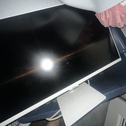 Samsung 27” Monitor