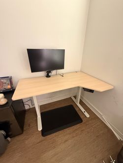 Adjustable desk with monitor PICK UP ONLY