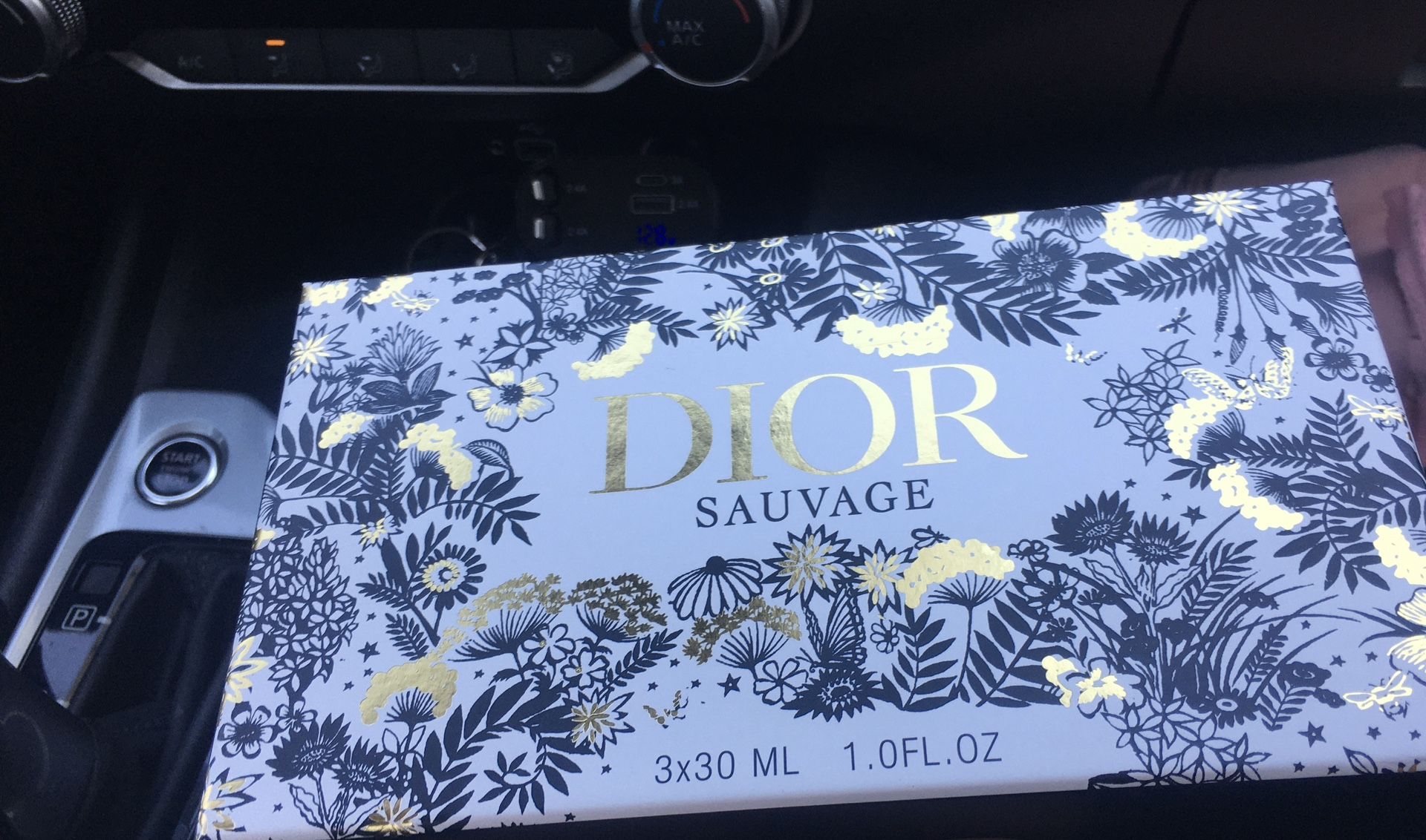 BRAND NEW Dior Sauvage Cologne Set. THREE BOTTLES 3x30 ml 3x1floz SAUVAGE PARFUM 30ml 1fl oz SAUVAGE EAU DE PARFUM 30 ml 1fl oz SAUVAGE EAU DE TOILETT