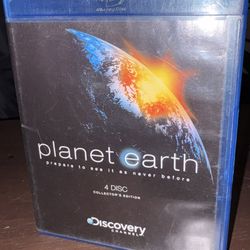 Planet Earth (BLU-RAY 2009, COLLECTORS EDITION,4 DISCS) damaged case discs great