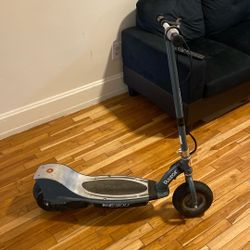 02/21/2017 Razor E300