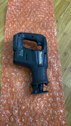 Makita 18v  sawzall
