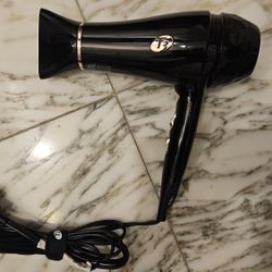 T3 Featherweight Hait Dryer Like New 