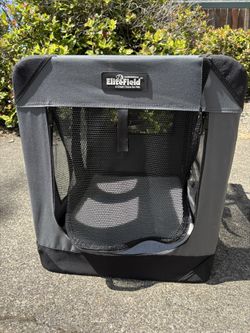 Edgefield collapsible dog crate for medium sized dogs