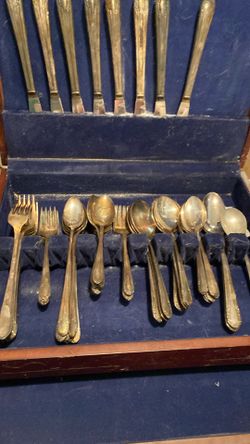 w m rogers extra plate original Roger’s 1959 vintage silver plate