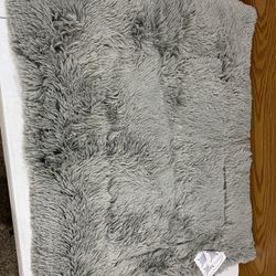 brand new very soft fluffy dog bed