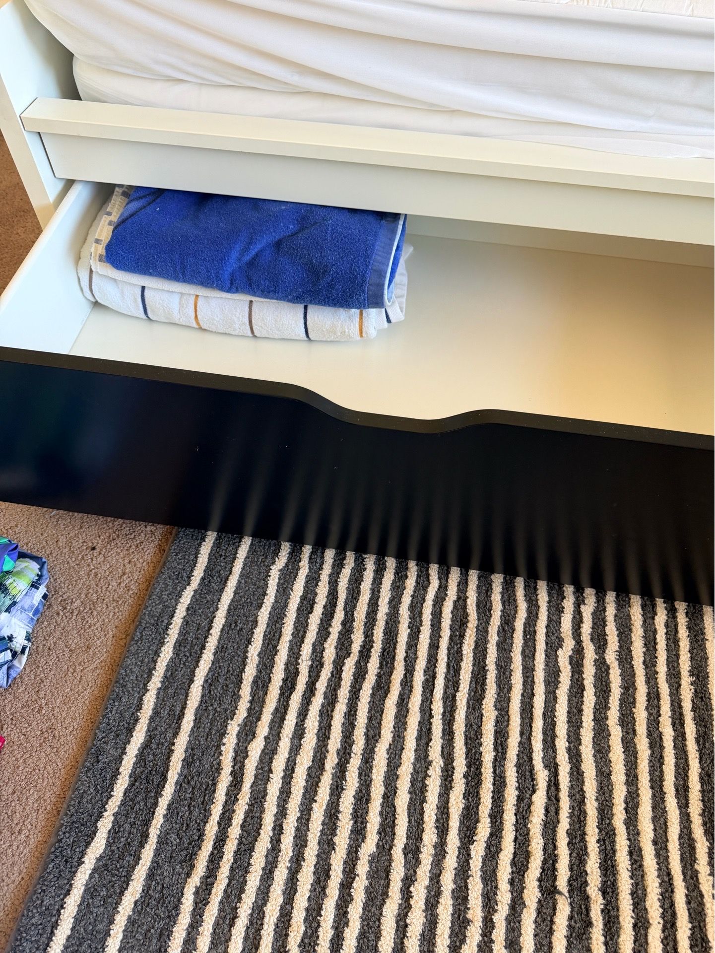 Twin bed With Brand New Mattress