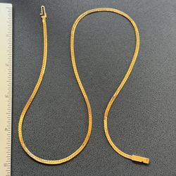 14K Gold 18.5” Herringbone Necklace Italy 7.77g Jewelry Chain 7 7g 18 Inch Yellow 14KT 14 K Collar/Cadeno De Oro