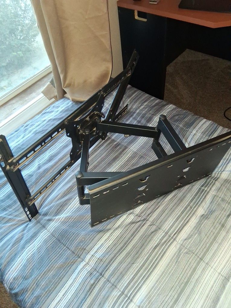 Tv Wall Mount Sunbrite Heavy Duty 130 Pound Capacity 37" To 80"