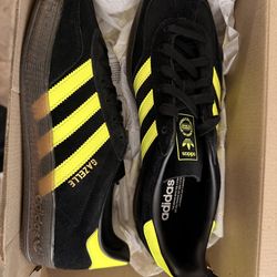 Adidas Gazelle (New) 8Men 9 Women