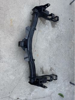 OEM Chevy Silverado / GMC Sierra 1500 Tow Hitch Receiver (2014-2019)