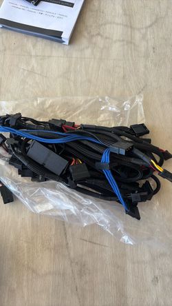 SATA Power Cable Set, Black/Blue, <1 ft