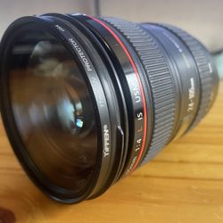Canon EF 24-105 mm F4 