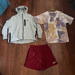 Men’s Nike Tech Hoodie & Shorts size L