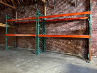Heavy Duty Tear Drop Pallet Racks
