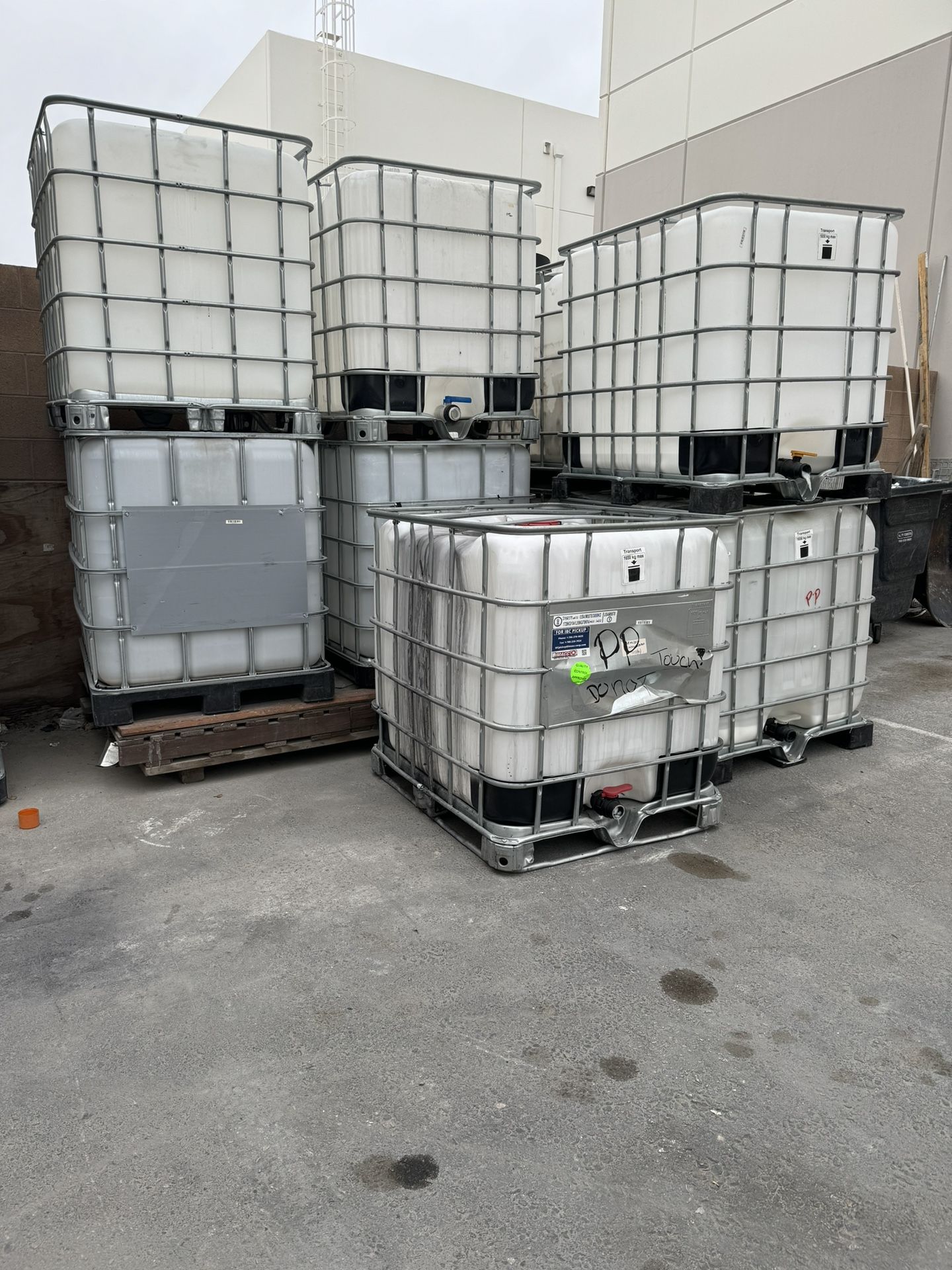 275 Gallon Totes for Sale in Las Vegas, NV OfferUp