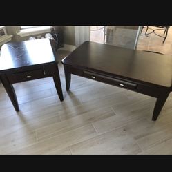 High End Mahagony Coffee & Side Table.
