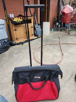 18" Harbor Freight rolling tool bag