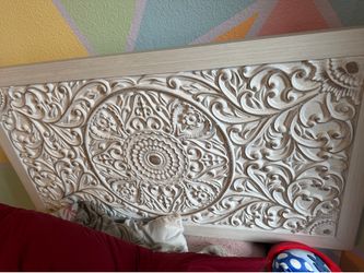 Bed frame/Side dressers