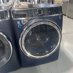 Sapphire Blue 5.0 Cu. Ft. Smart Front Load Washer 