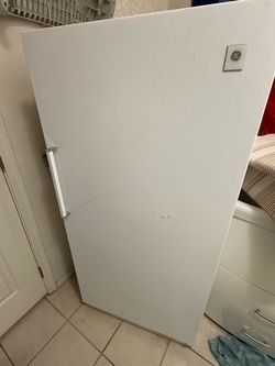 GE FREEZER