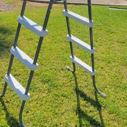 Pool Ladder!