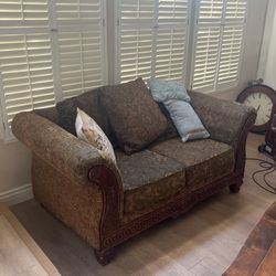 Free Sofa