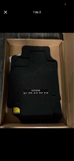 Carpet Floor Mats - Black - Toyota crown