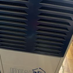 Dehumidifier 