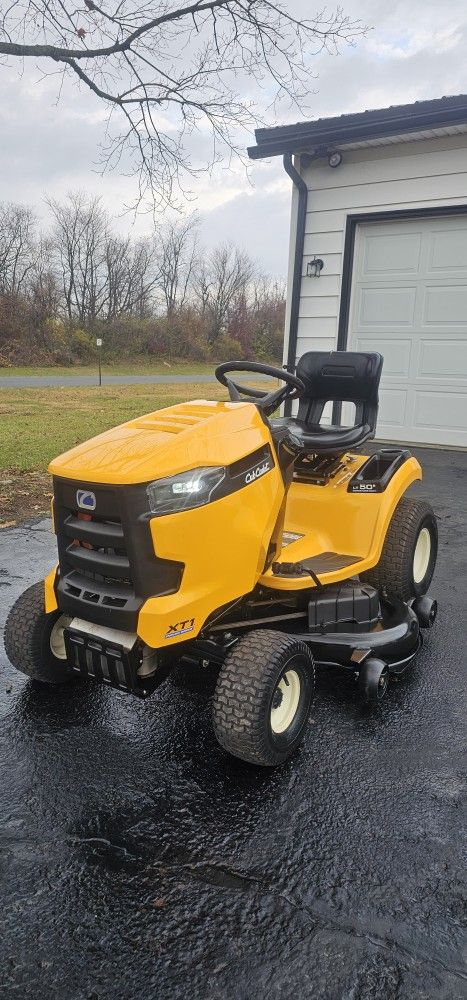 Cub Cadet XT1 LT50