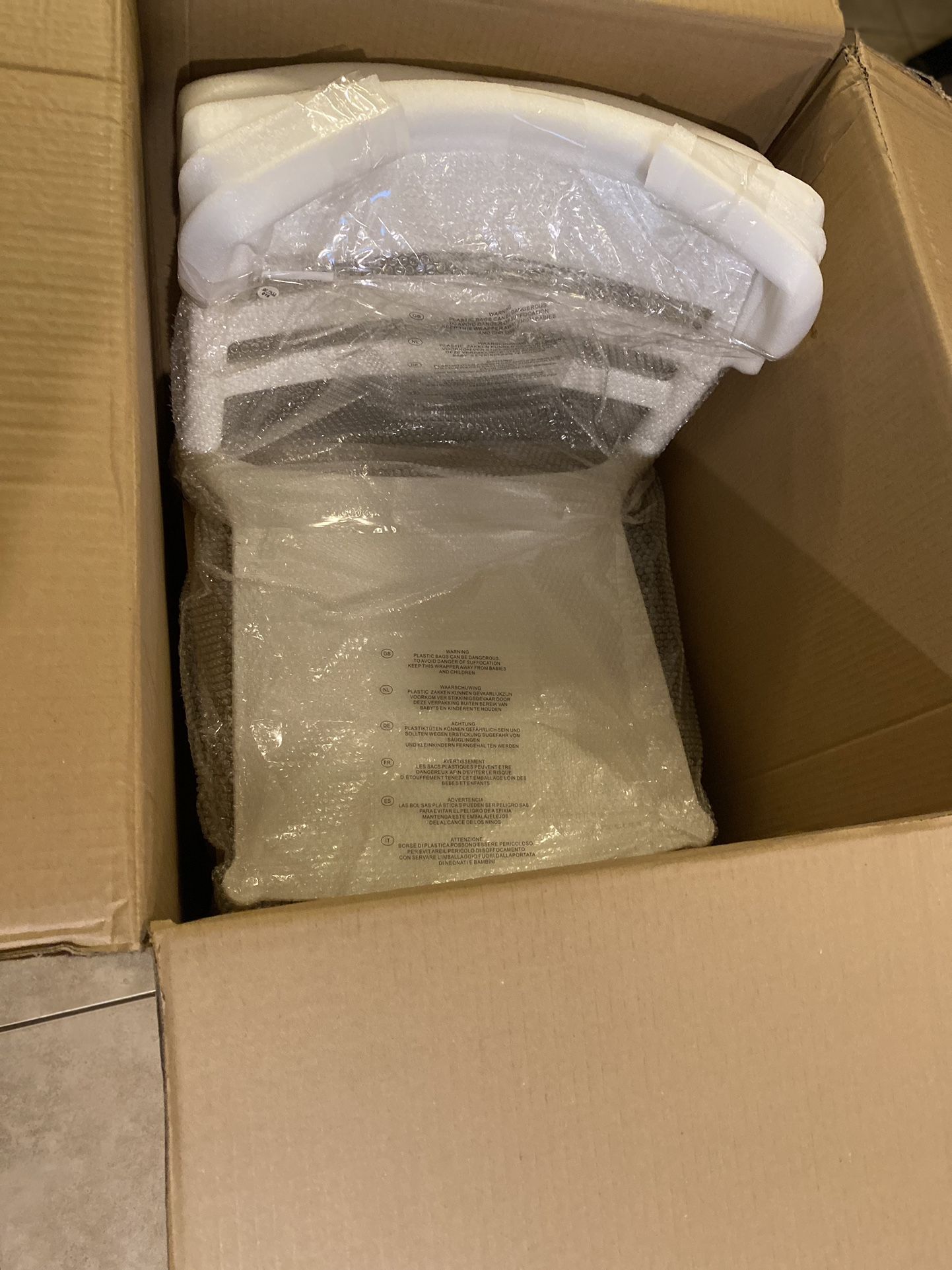 New Amazon White Dining Chairs (set of 2)